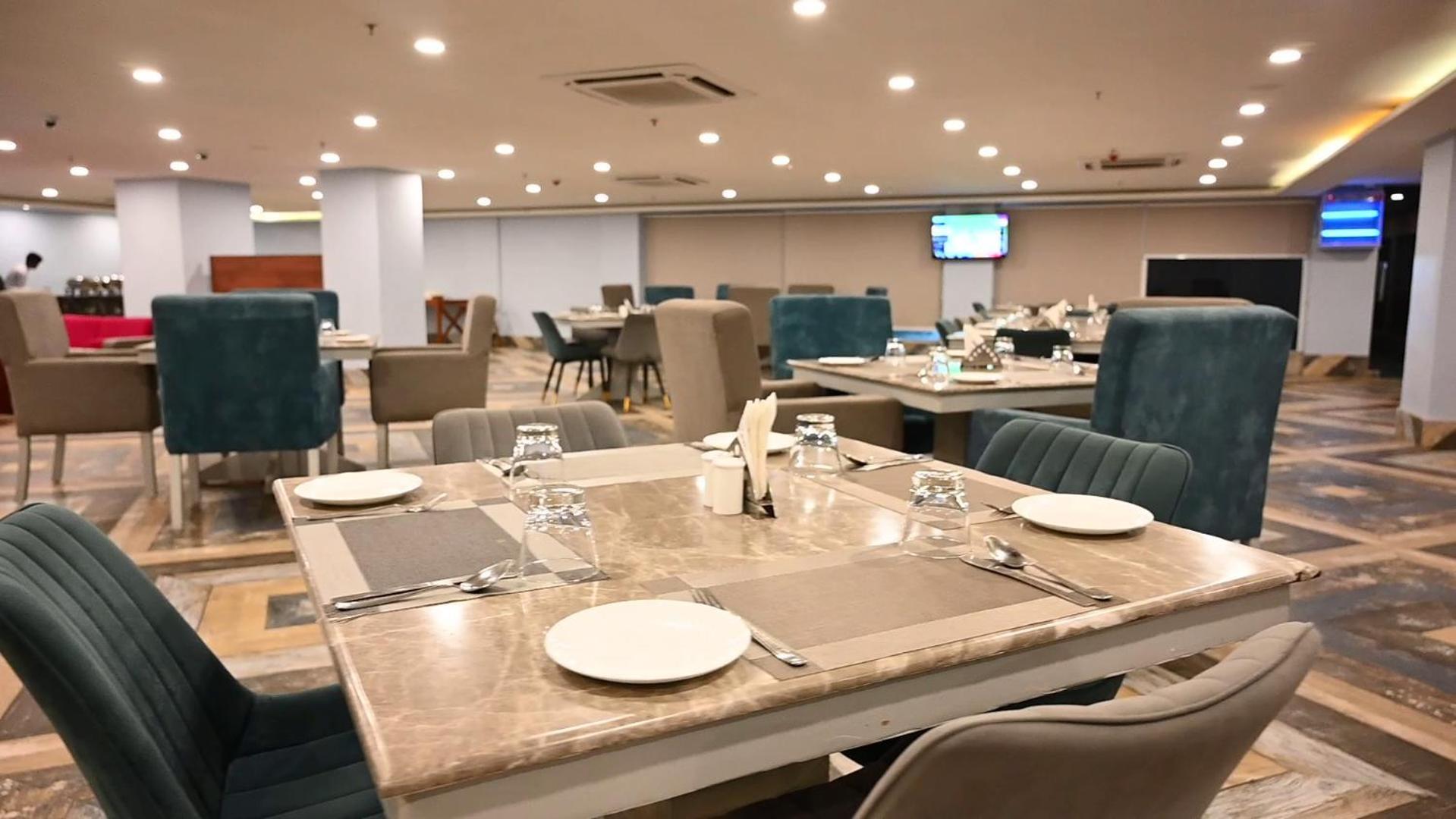 Seven Hills Hotel 푸리 외부 사진